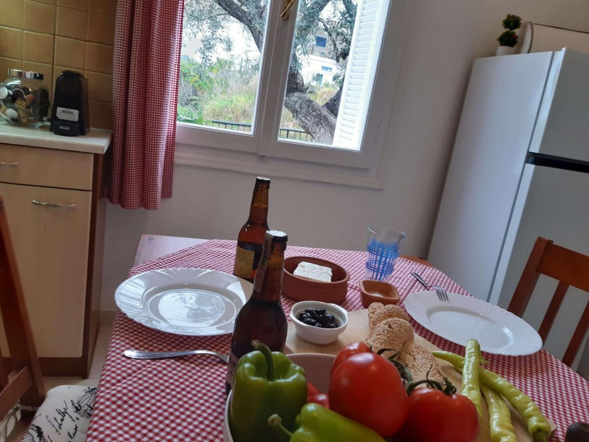 Dapia Holiday Home Spetses Town ภายนอก รูปภาพ